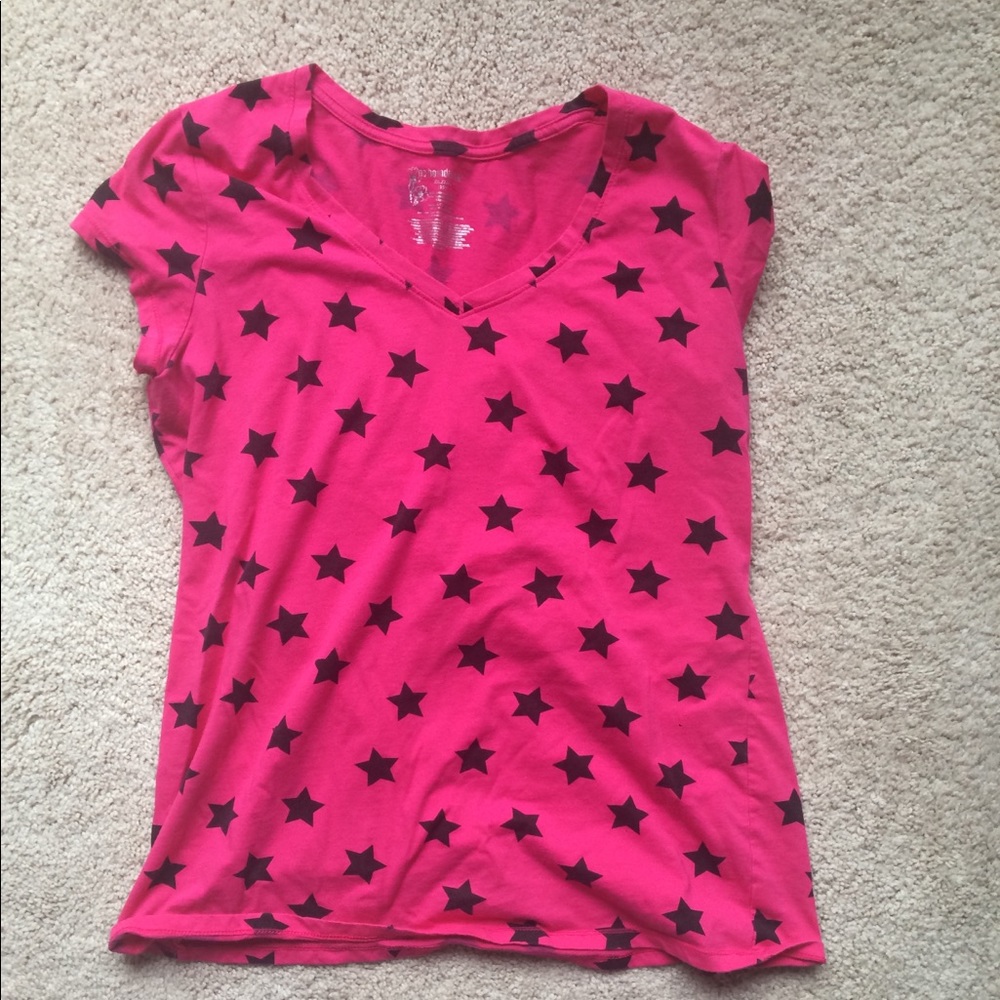 No Boundaries pink w/ black stars tee